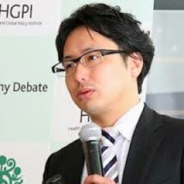 医師　秋冨 慎司 氏