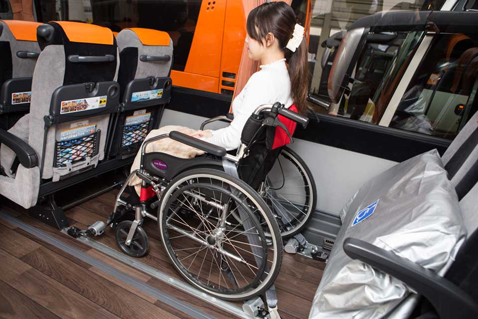 車内