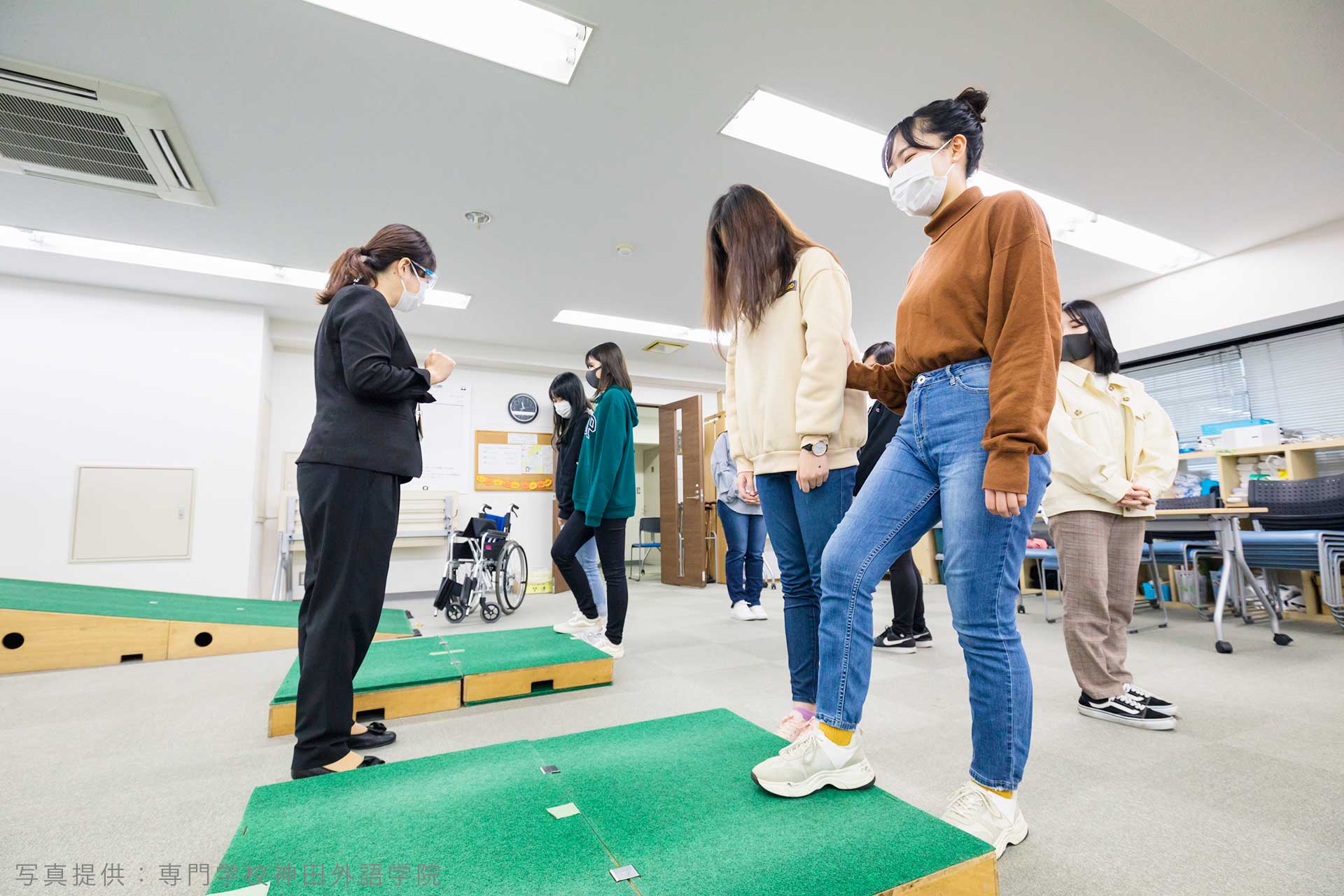 専門学校神田外語学院